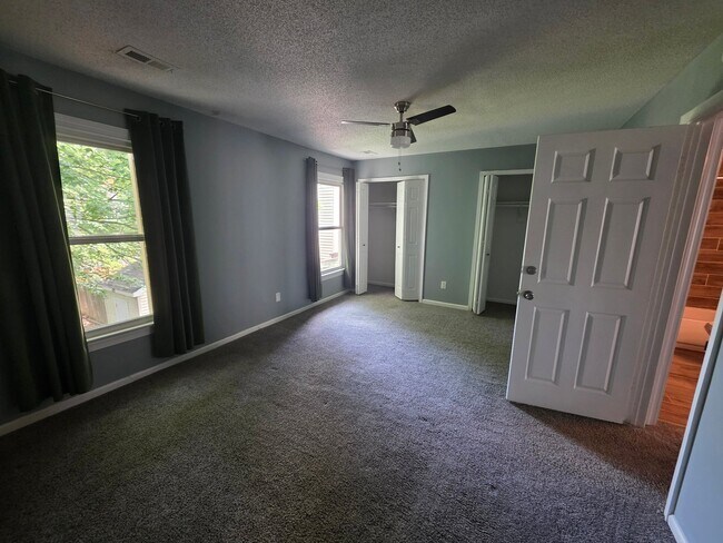 Foto del edificio - 4306 Thomas Ln
