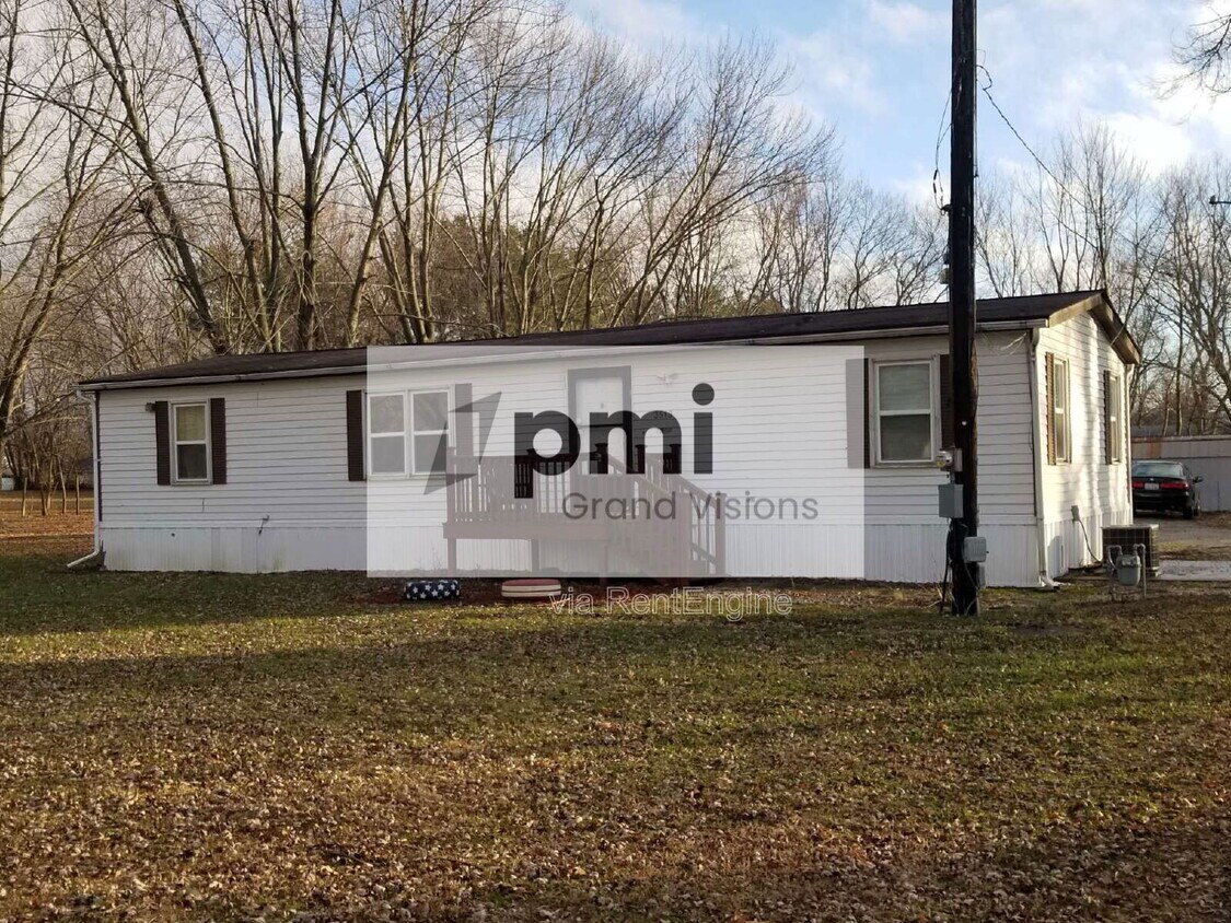 Foto principal - 3519 Welles St
