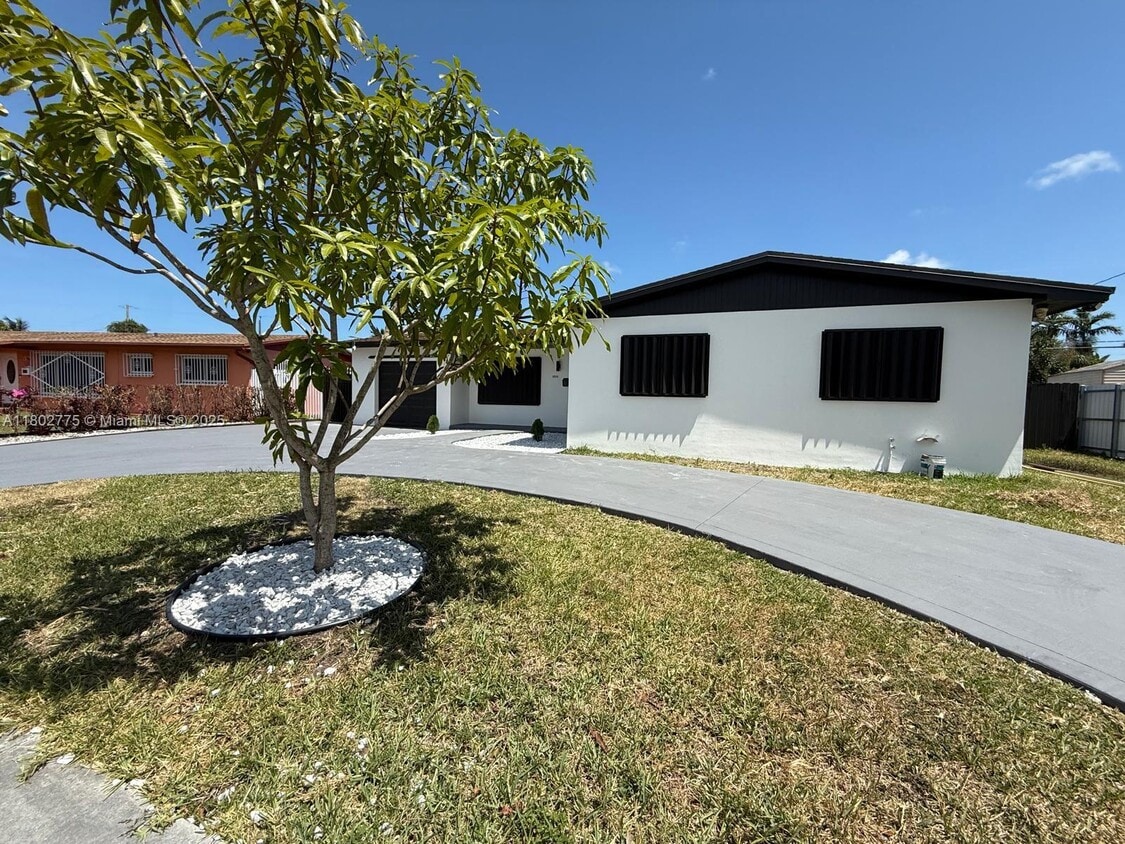 Foto principal - 15711 SW 106th Ave
