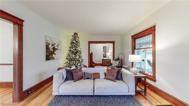 Foto del edificio - 103 E Washington St