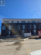 Building Photo - 114 Everett Cmn