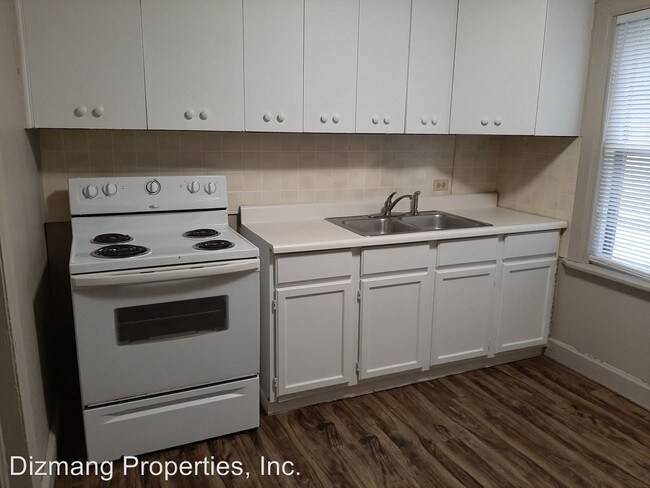 Foto del edificio - 2 br, 1 bath House - 1632 W. Division St.