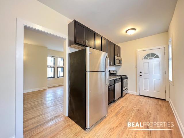 Foto del edificio - 1 bedroom in CHICAGO IL 60613