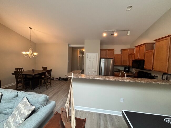 Building Photo - 5118 Christian Dr