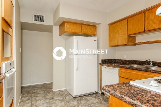 Foto del edificio - 4 Bedroom Pet-Friendly Home in Phoenix, AZ...