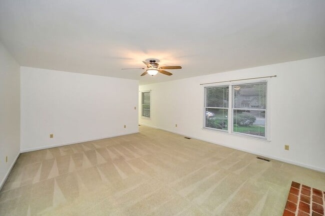 Building Photo - 3914 Doran Rd