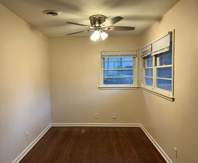 Foto del edificio - Home for Rent in Montgomery
