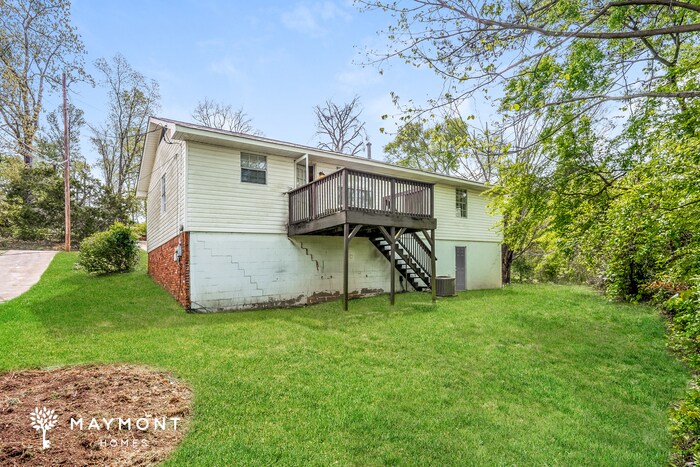 Building Photo - Beauty on 608 Highland Ave!
