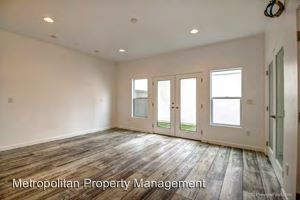 Building Photo - 963 Diamond St