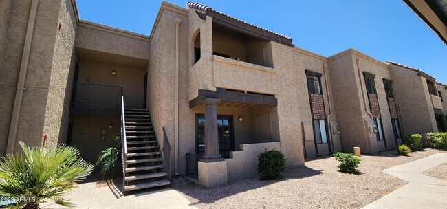 Building Photo - 5995 N 78th St