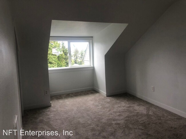 Building Photo - 12340 Sand Point Way NE