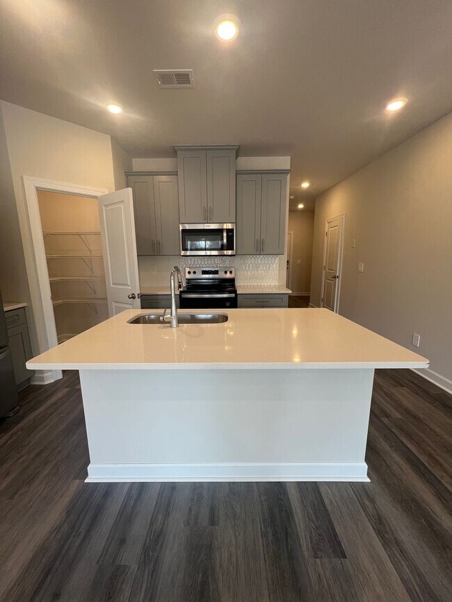 Building Photo - 3 Bedroom, 2.5 Bath Brand New Home for Rent (MONROE)