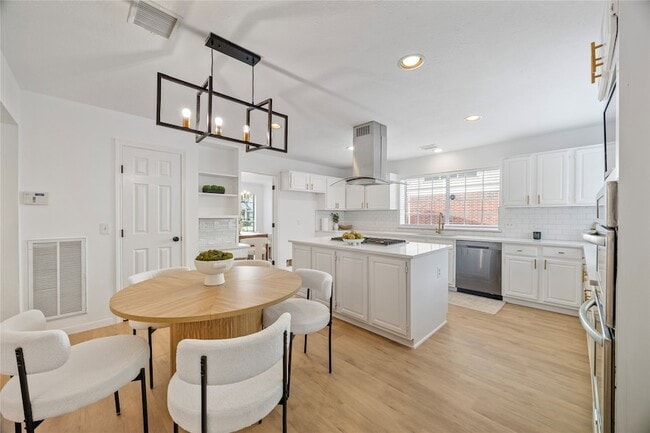 Foto del edificio - 10310 Minturn Ln