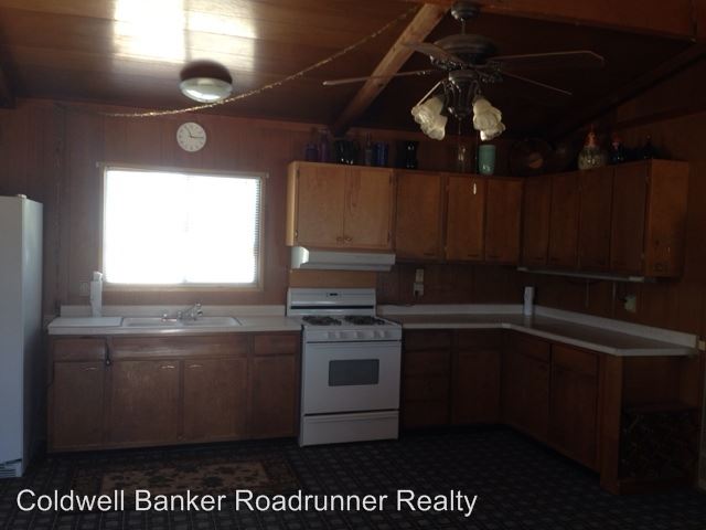 Building Photo - 59233 Memory Ln