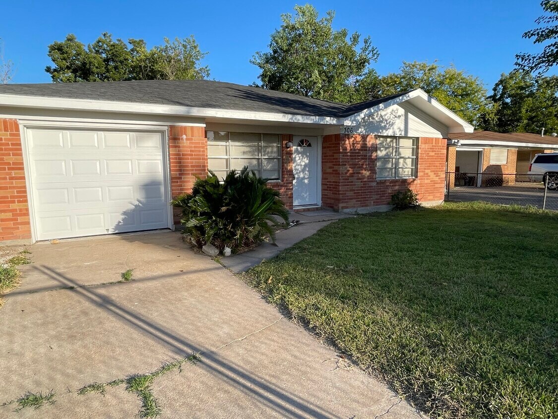 306 S Fulton St, Texas City, TX 77591 House Rental in Texas City, TX