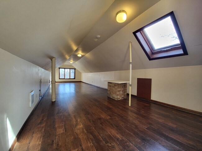 Foto del edificio - 3240 Pillsbury Ave S