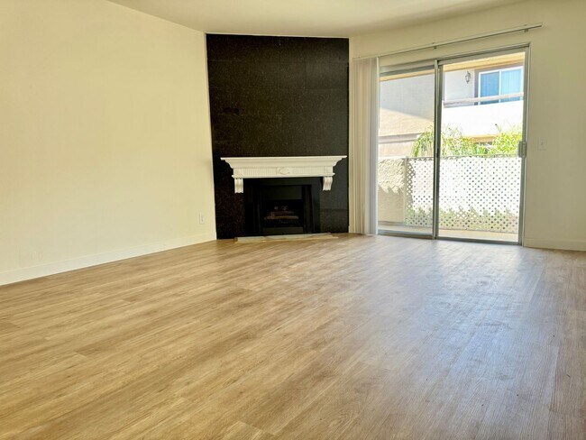 Foto del edificio - Spacious 2 Bedroom 2 Bath Condo