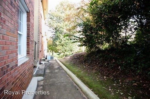 Foto del edificio - 616 Davie Ave