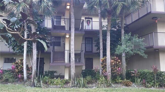 Foto del edificio - 3301 NW 47th Ter