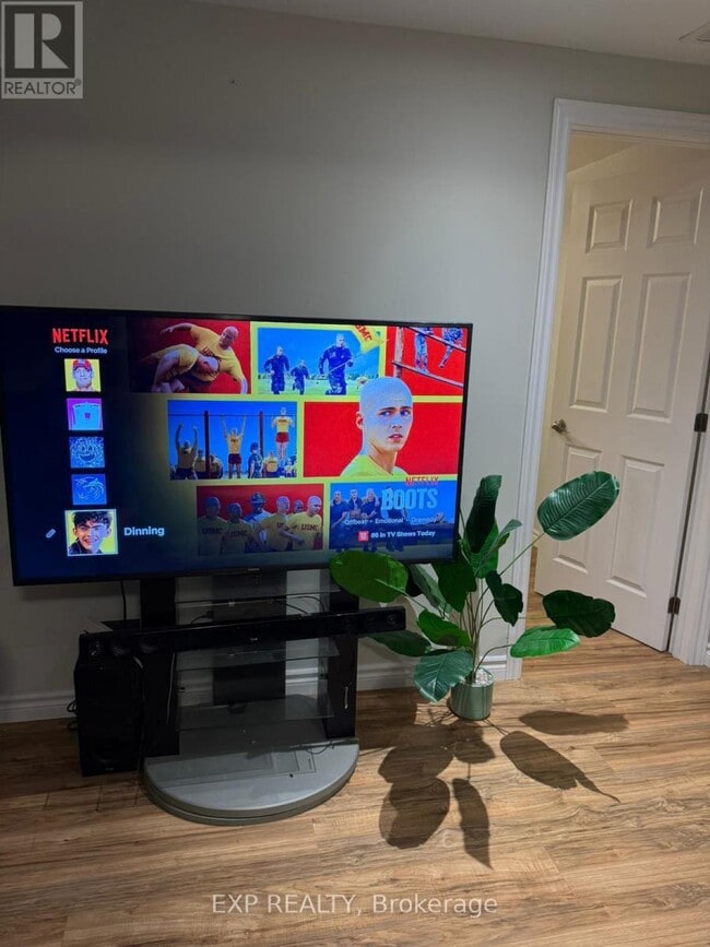 Building Photo - 124 Tanoak Dr