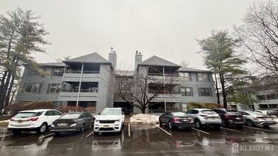 Building Photo - 1107 Woodhaven Dr