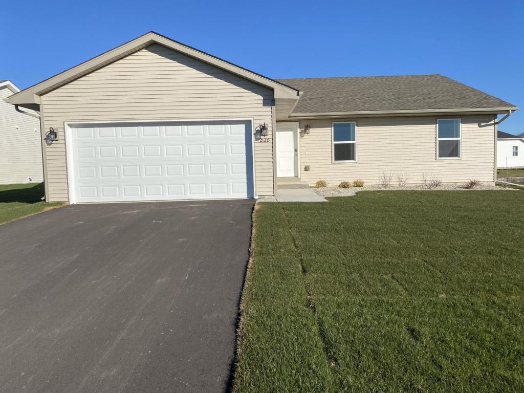Foto principal - 2120 RIDGE AVE