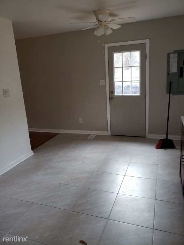 Building Photo - 3 br, 1.5 bath House - 540 Nelson Rd NW