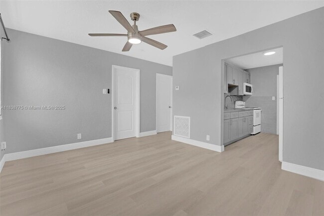 Building Photo - 369 Phippen Waiters Rd