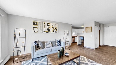 Building Photo - Audenn Apartments