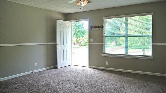 Foto del edificio - 959 Rock Oak Ln