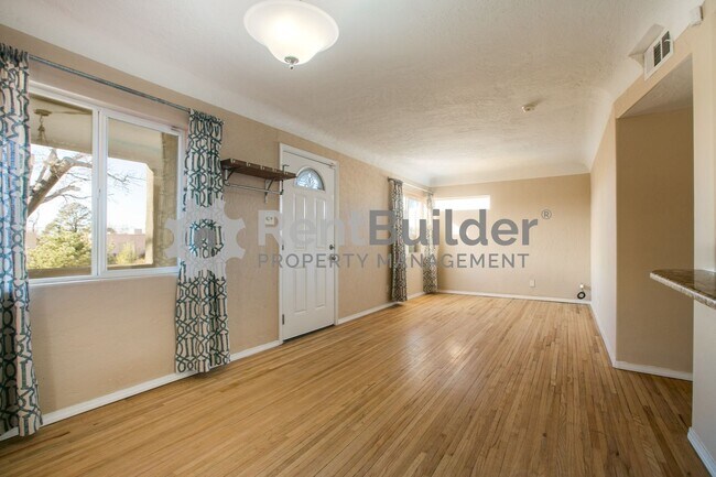 Building Photo - 18 Month Lease Term!!