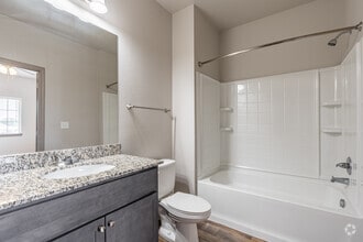 K - 1BD,1BA - Lone Oak Apartments