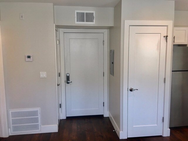 Foto del edificio - 1325 18th St