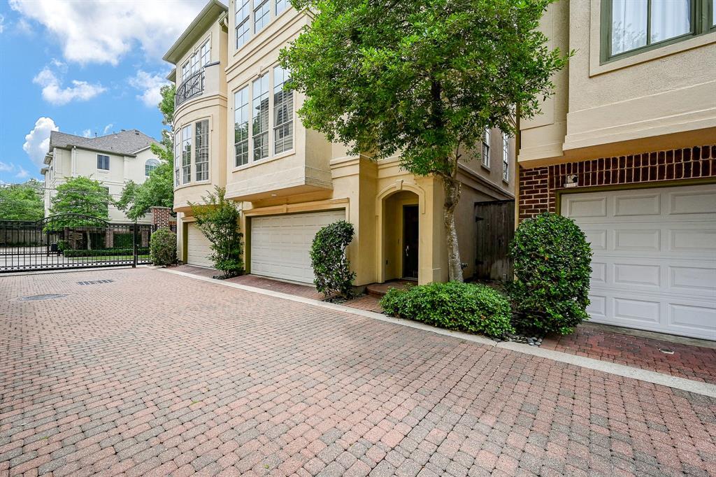 Foto principal - 1337 Hyde Park Blvd