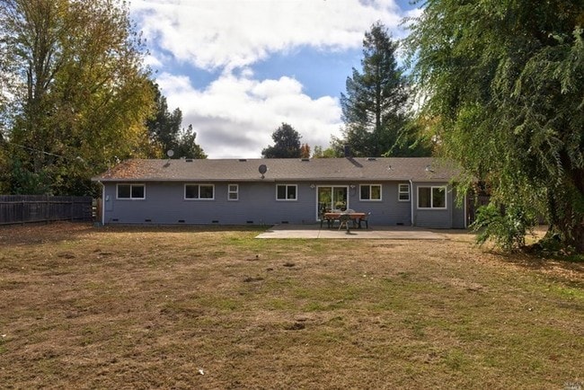 Building Photo - Beautiful 4 bedroom West Dry Creek Home!