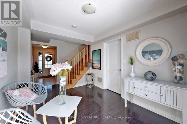 Building Photo - 26 Betterton Cres