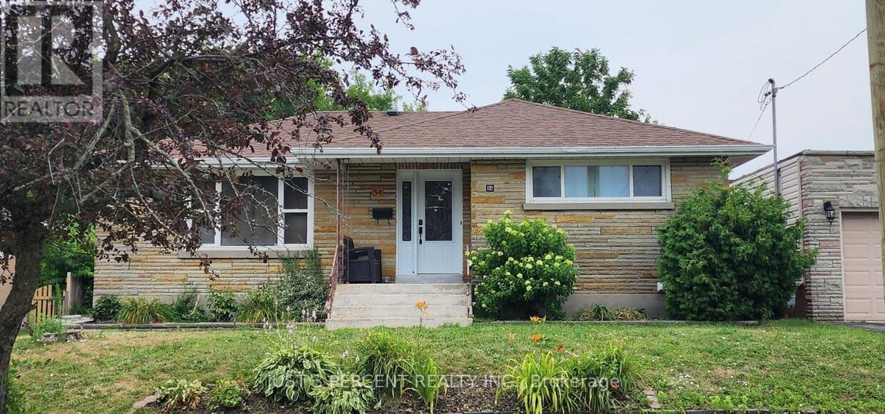 Primary Photo - 54 Harris Ave