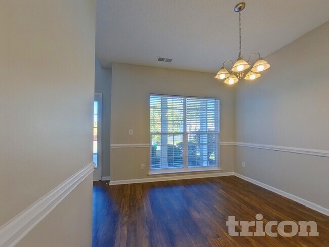 Foto del edificio - 1812 Southwind Dr