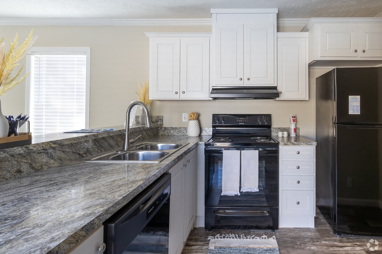 Primary Photo - Bedrock Pinewood Estates LLC