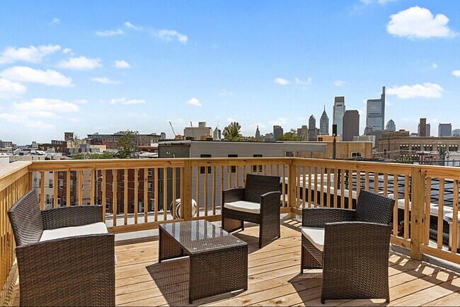 Foto del edificio - 1641 Francis St