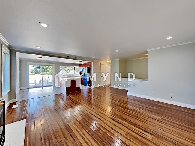 Building Photo - 5 br, 2 bath House - 9916 Beacon Ave S