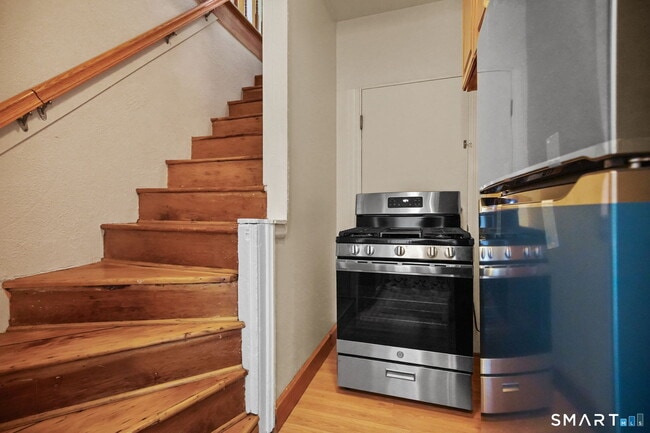 Building Photo - 45 W North St