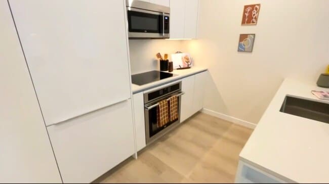 Building Photo - 50 Broad St