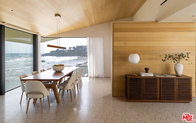 Foto del edificio - 31388 Broad Beach Rd