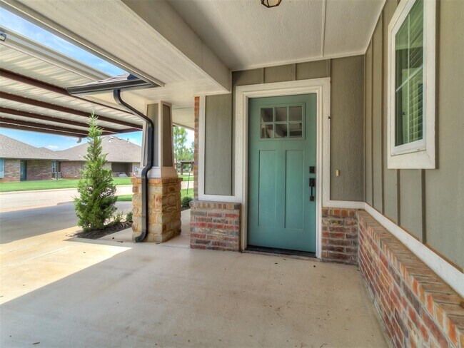 Foto del edificio - 5708 Campbell Creek Dr