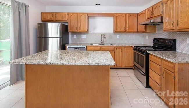 Foto del edificio - 3134 Summercroft Ln