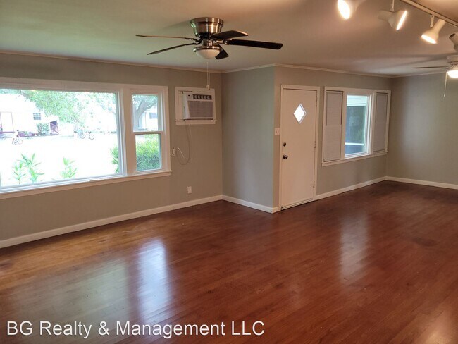 Building Photo - 3 br, 1.5 bath House - 1925 Rose St.