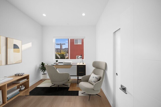 Puesta en escena virtual - 13846 Moorpark St