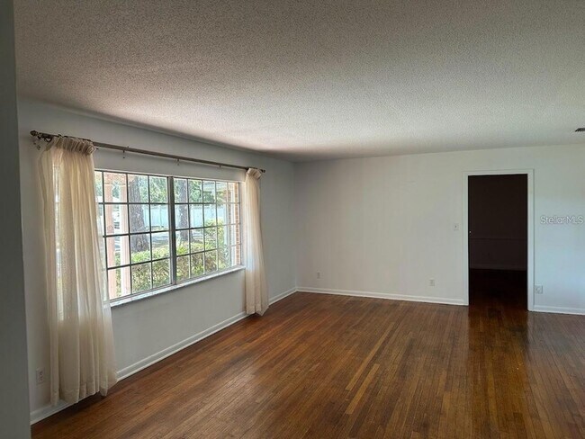 Foto del edificio - 1333 SE 17 St