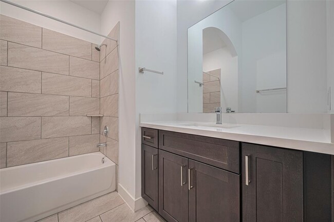 Foto del edificio - 1203 W 24th St